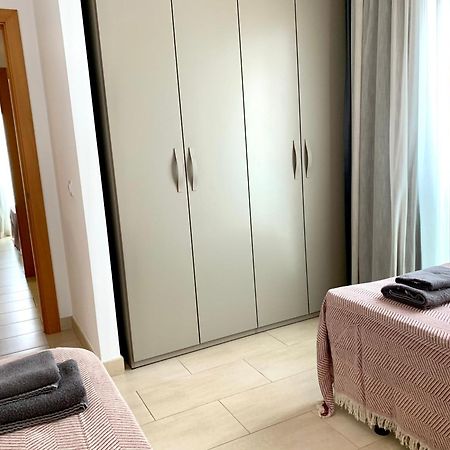 Edifici Violetta Lägenhet Empuriabrava Exteriör bild