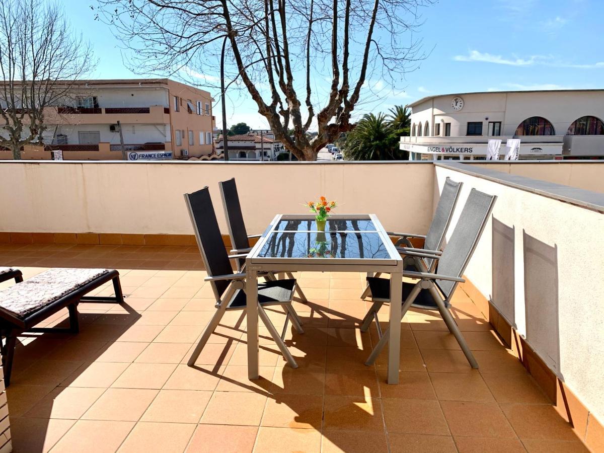 Edifici Violetta Lägenhet Empuriabrava Exteriör bild