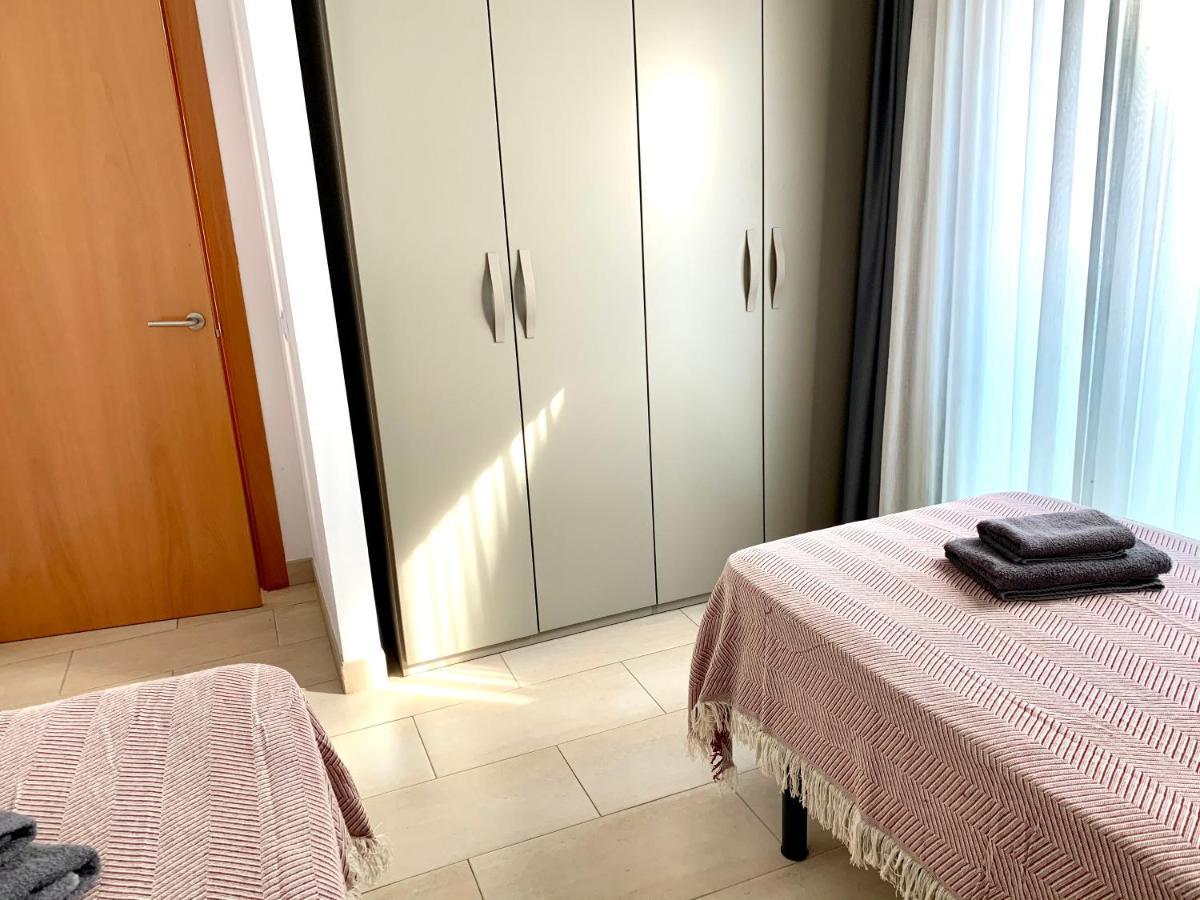 Edifici Violetta Lägenhet Empuriabrava Exteriör bild